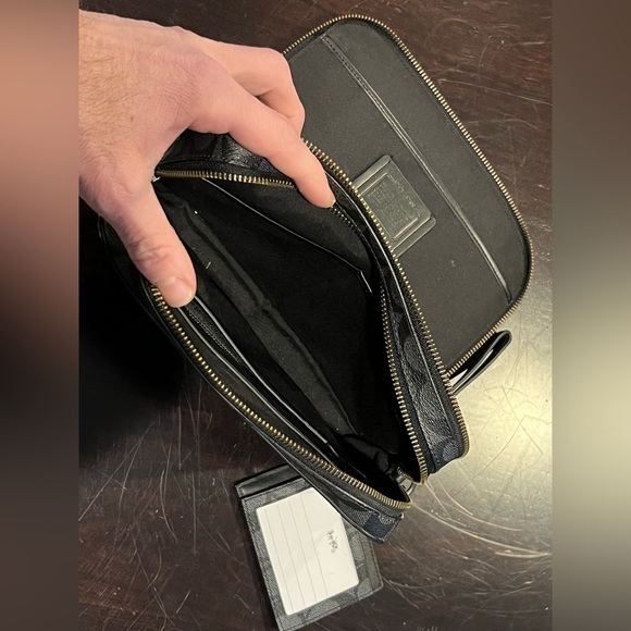 Coach Wristlet & Wallet Pre-Owned - Picture 5 of 6